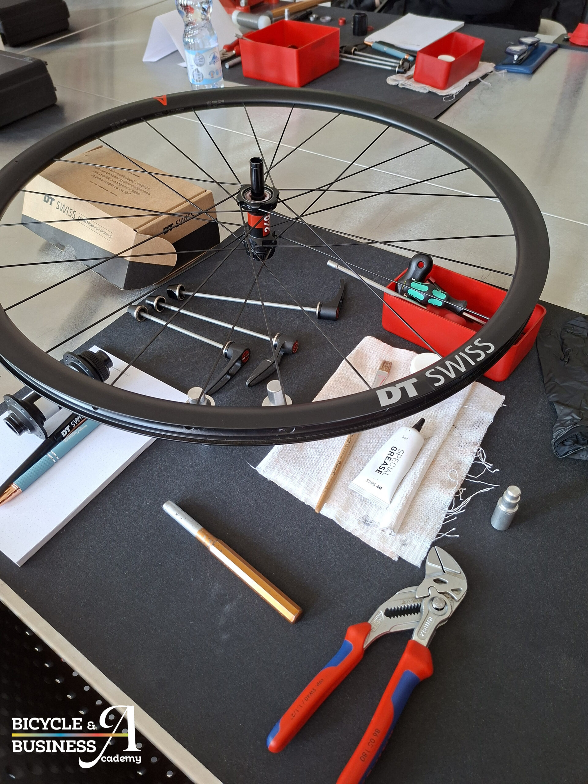 Sala Bike Academy a Seregno pronta per il corso ufficiale DT SWISS