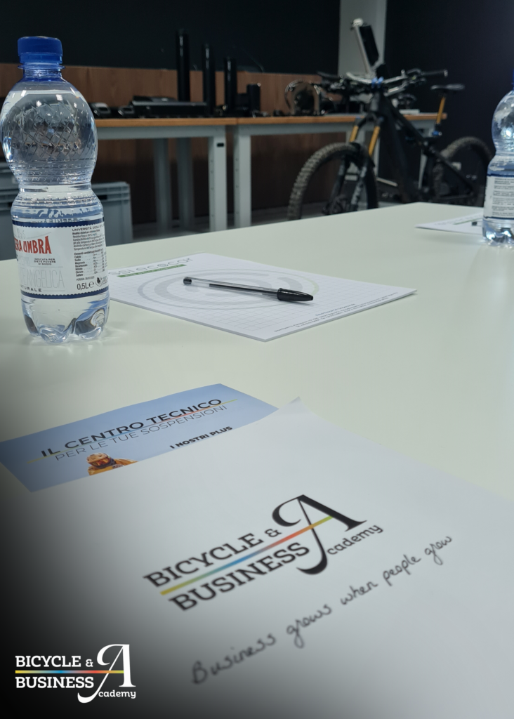 Sala bikie academy Corso Bosch
